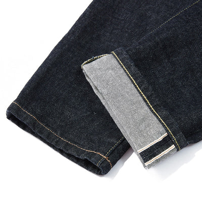 Jeans Slim Rojo Intenso de Corte Clásico - Image 44