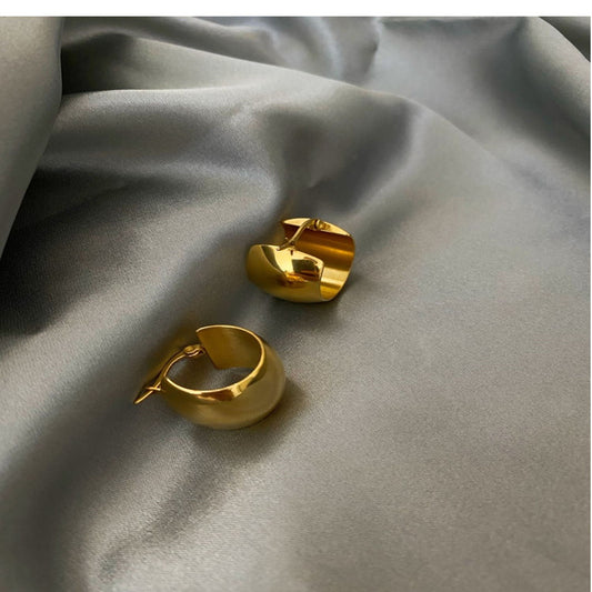 Aretes Minimalistas Elegantes