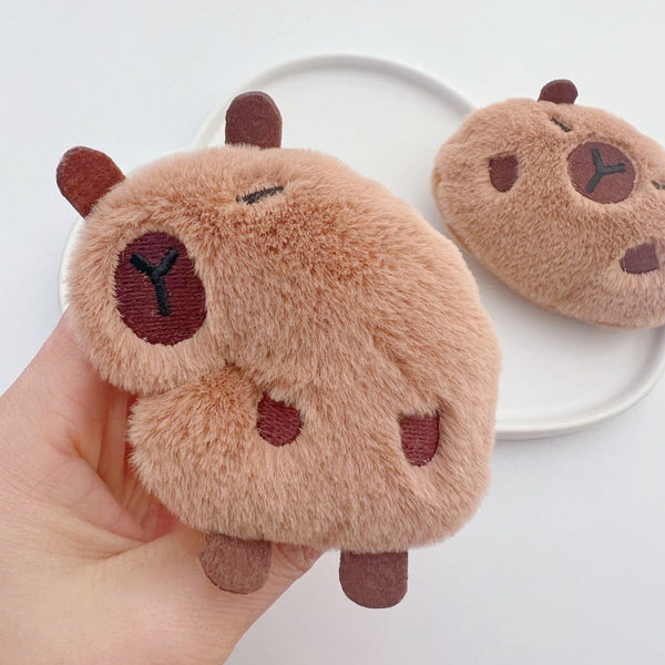 Broche Peluche Capybara Adorable - Accesorio Tierno para Niños y Adultos
