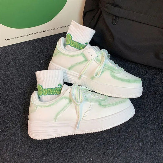 Tenis Blancos Bordados Versátiles para Mujer - Image 12