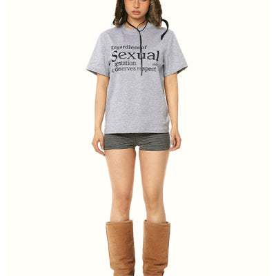 Camiseta Entallada con Estampado de Letras - Image 14