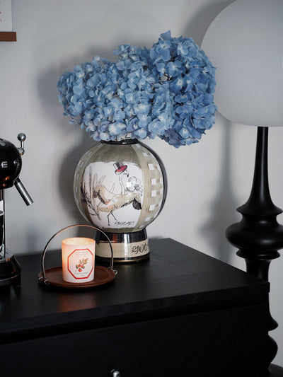 Jarrón de Porcelana con Decoración en Tono Cacao - Image 5