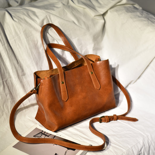 Bolso de Cuero Artesanal para Mujer - Diseño Versátil y Elegante