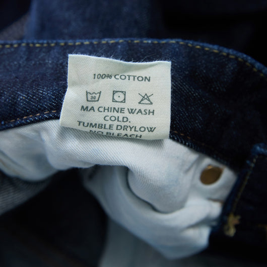 Jeans Rectos Rojo Intenso de Corte Clásico - Image 20
