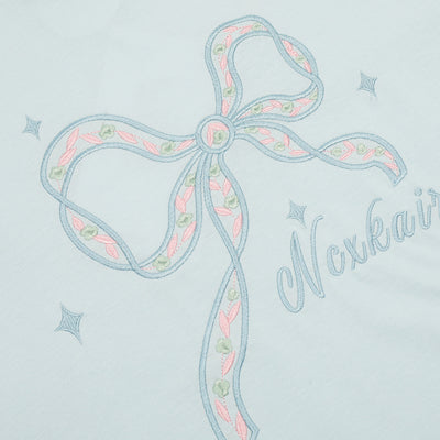 Camiseta Manga Corta con Bordado de Moño Unisex - Image 2