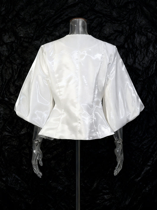 Blusa Cuello Redondo con Mangas Farol - Diseño Clásico de Botón Único - Image 4