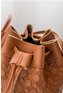 Bolso Bandolera Bucket Trendy Asimétrico - Image 13