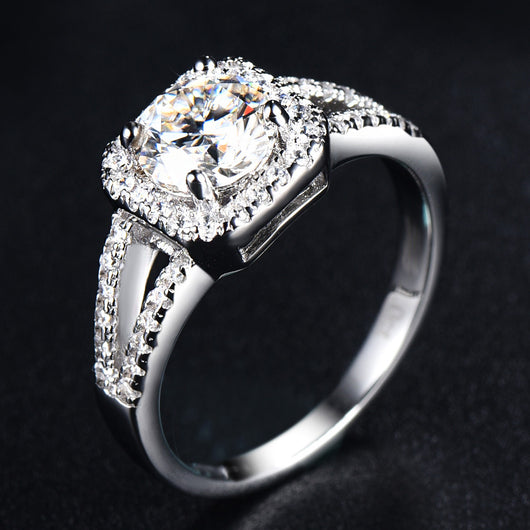 Anillo de Plata 925 con Moissanita Incrustada para Mujer