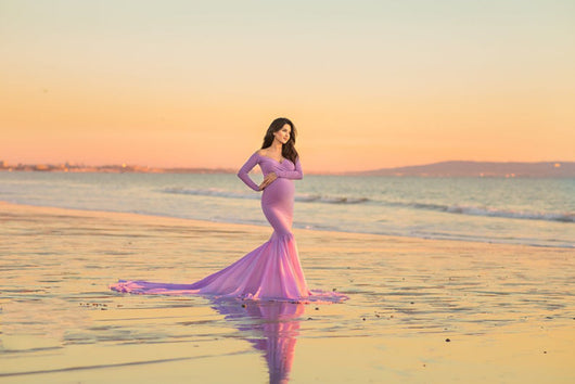 Falda Premamá Escote V Elegante para Sesión Fotográfica - Image 4