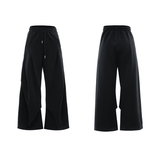 Traje Deportivo Hombre Cuello V con Hombreras Acolchadas y Detalles Metálicos - Image 11