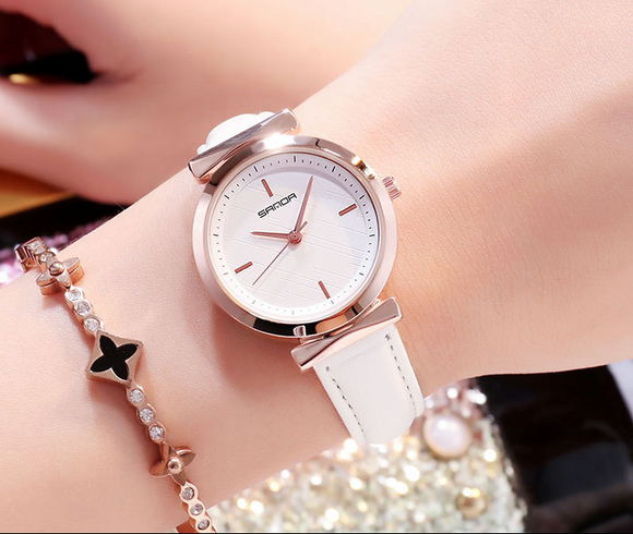 Reloj para Niña Estilo Retro Coreano con Escala de Tendencias, Resistente al Agua y Movimiento de Cuarzo