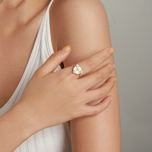 Anillo Estrella de Ocho Puntas Chapado en Oro Real - Diseño Personalidad