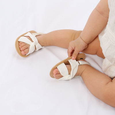 Sandalias Princesa para Bebé con Suela Suave y Diseño Hueco - Image 5