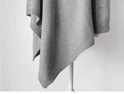 Capa Chal de Lana para Mujer con Corte Diagonal - Image 17