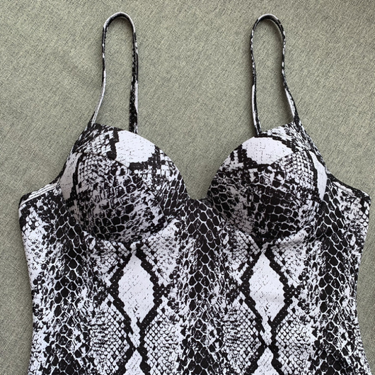 Traje de Baño Estampado de Una Pieza - Image 11
