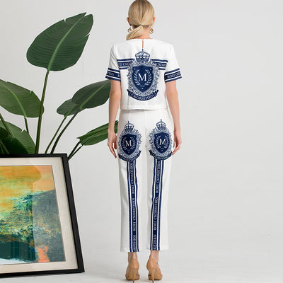 Conjunto Elegante: Blusa Corta con Tachuelas y Diamantes + Pantalón con Bolsillos - Image 2