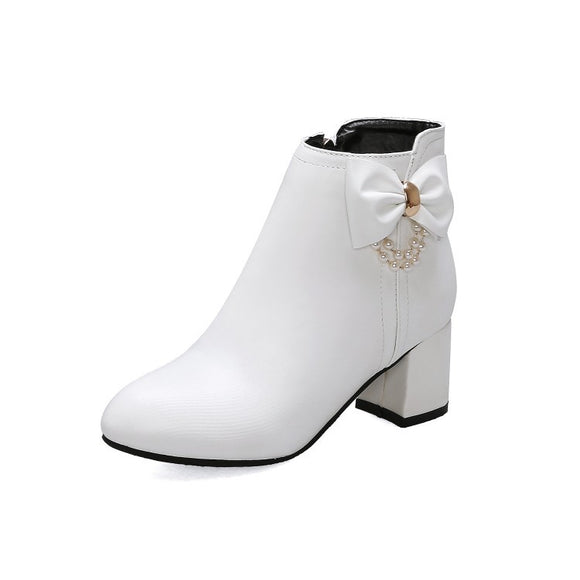 Botas con Moño de Cuentas Voluminosas