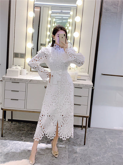 Vestido Cuello Alto en Encaje de Manga Larga - Image 11