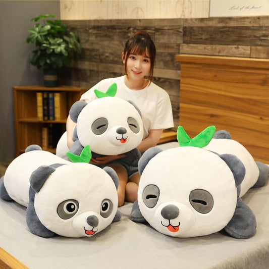 Panda de Simulación con Hojas de Bambú