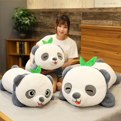 Panda de Simulación con Hojas de Bambú