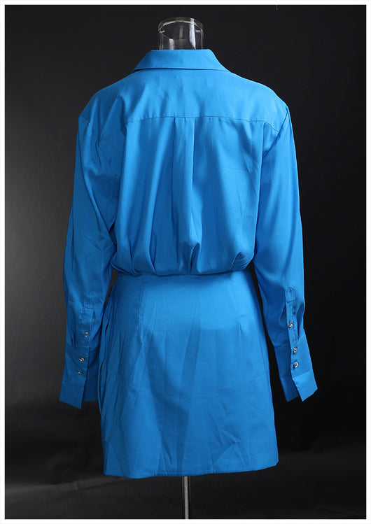 Vestido Camisero Asimétrico con Pliegues y Corte Slim - Image 9