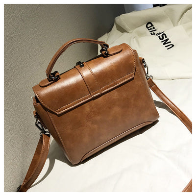 Bolso Vintage con Remaches - Image 8