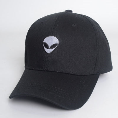 Gorra de Béisbol con Bordado de Cabeza Alienígena - Image 2