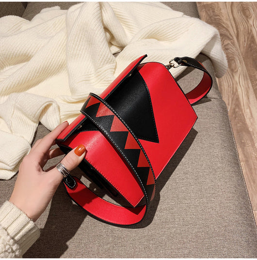 Bolso Triangular para el Hombro - Image 4