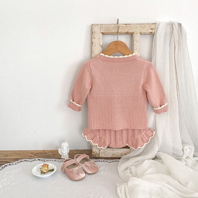Conjunto de Suéter y Shorts para Bebé Niña 0-3 Años - Diseño Artesanal con Detalles Festoneados - Image 10