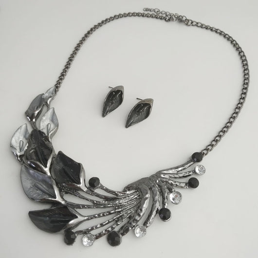 Conjunto de Collar y Aretes Flor de Alocasia - Image 8