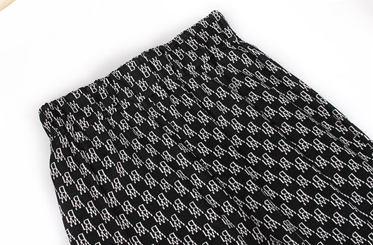 Pantalón Cintura Alta con Letras Estampadas y Aberturas - Image 15