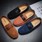 Mocasín de Cuero con Detalles en Contraste - Zapatos Versátiles para Hombre