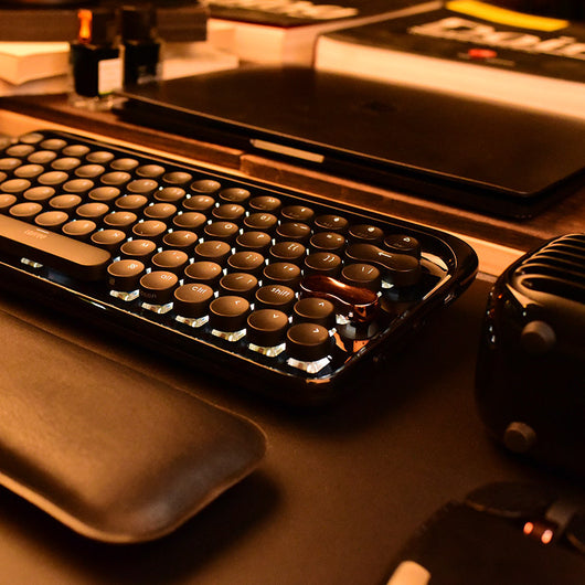 Set Teclado Mecánico y Ratón Inalámbrico Retro Oro Negro Textured - Image 11