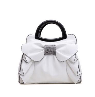 Bolsa de Cuero para Mujer Diseñador con Flores Grabadas - Estilo Retro Elegante