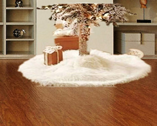 Falda para Árbol de Navidad de Felpa Blanca Premium - Image 3