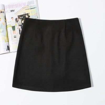 Falda Overol Negra Cintura Alta Estilo Vintage - Image 12
