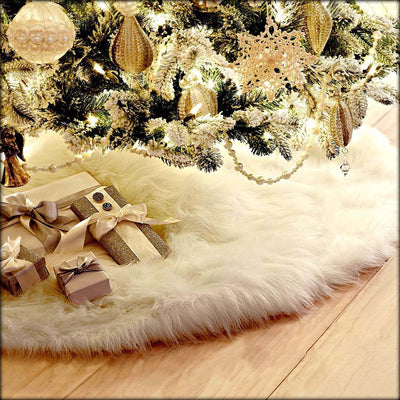Falda para Árbol de Navidad de Felpa Blanca Premium - Image 4