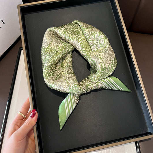 Pañuelo de Seda Beige Cuadrado para Mujer - Versátil y Fácil de Combinar - Image 42