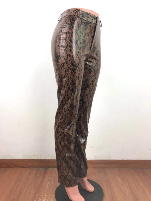 Pantalones de Cuero Estampado Serpiente con Pierna Ancha y Stretch para Mujer - Image 12