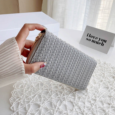Cartera Clutch de Cuero con Patrón Geométrico - Bolso Minimalista para Mujer - Image 3