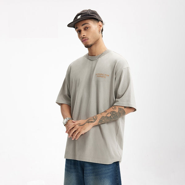 Camiseta Retro Pesada Cuello Bordado Manga Corta