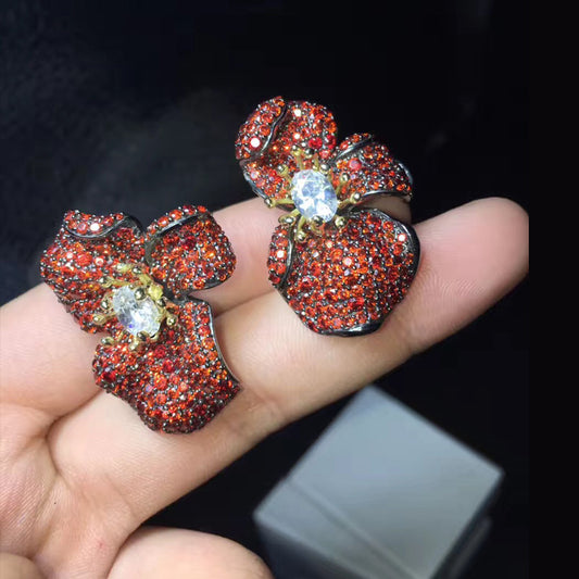 Aretes de Plata Esterlina Rosa Simple con Baño de Oro Negro