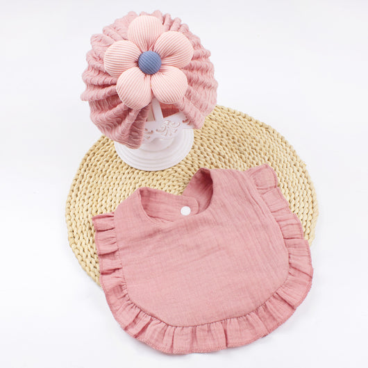 Conjunto de Gorro y Babero para Recién Nacido - Baberos de Muselina Orgánica con Volantes - Image 4