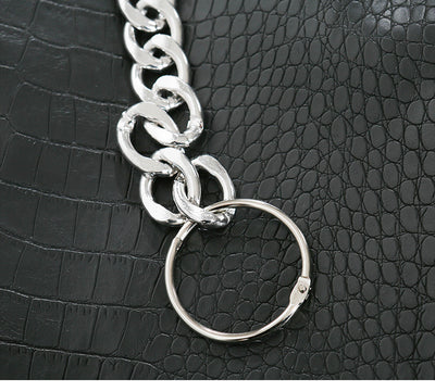 Overol de Cuero Negro con Textura Escamada para Mujer - Image 15