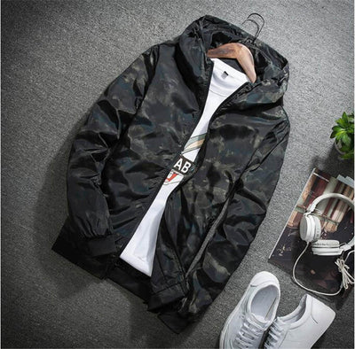 Chaqueta Camuflada con Capucha - Image 4