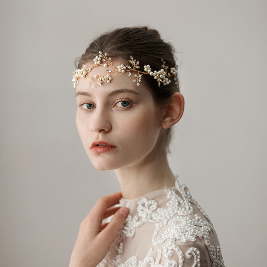 Diadema de Flores de Perla para Novia