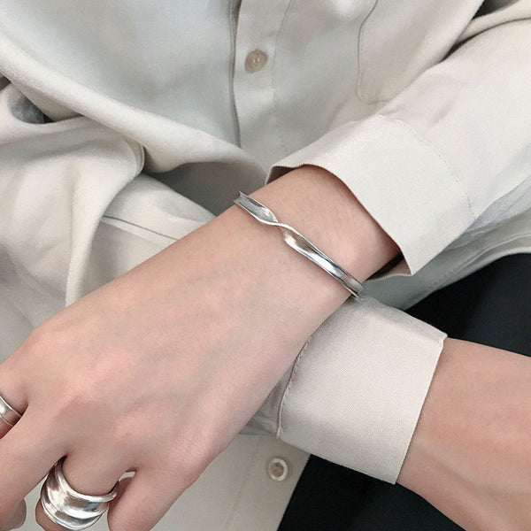 Pulseras Retorcidas Personalidad Salvaje para Mujeres