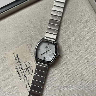 Reloj de Lujo Asequible para Estudiantes - Image 5