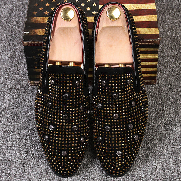 Zapatos de Cuero con Tachuelas