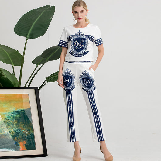 Conjunto Elegante: Blusa Corta con Tachuelas y Diamantes + Pantalón con Bolsillos - Image 4